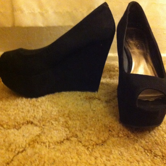 PLATFORM SHOES 😊💎 - Picture 3 of 4