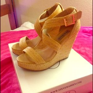 Steve Madden Wedges