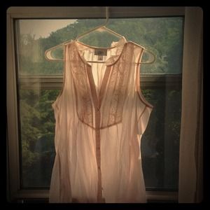 Sleeveless Ruffled and Lace Ann Taylor Loft Shirt.