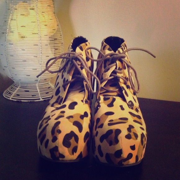 Shoes - Leopard Print Ankle Wedges