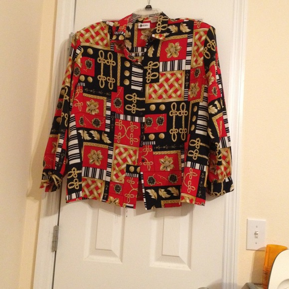 Very pretty colorful top! Like new!
