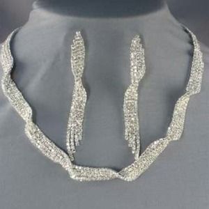 Twisted Rhinestone Necklace Set