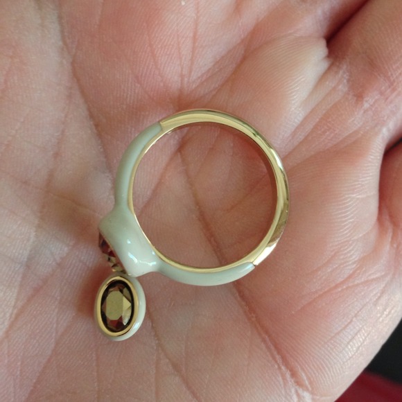 🌟Sale! 🌟Swarovski ring - Picture 4 of 4