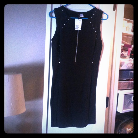 NWT! H&M Black Dress