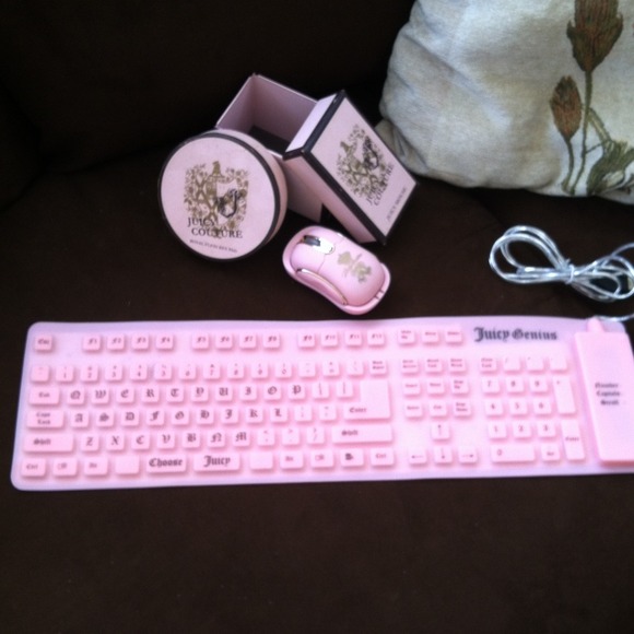 RESERVED for @jen13812 Juicy Couture set
