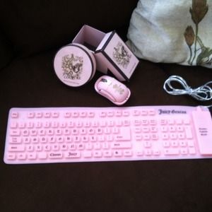 RESERVED for @jen13812 Juicy Couture set