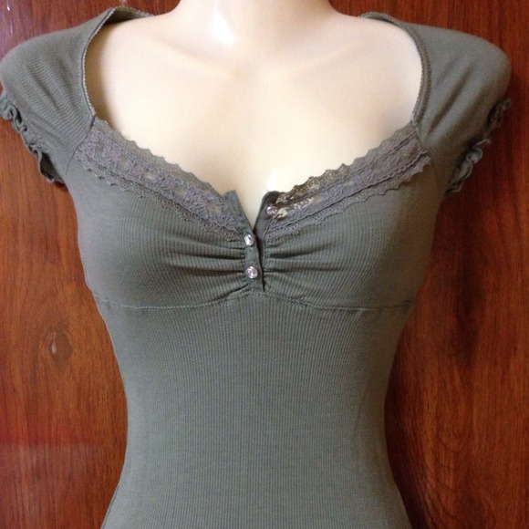 Guess top