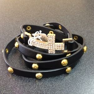 Cross bracelet