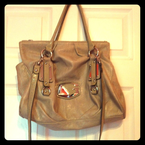 Guess purse
