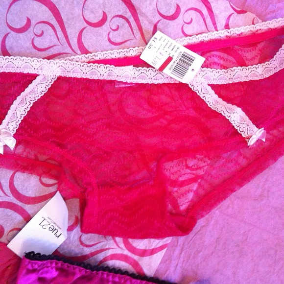 💥Sold💥 4 Hotshorts / Hiphuggers bundle
