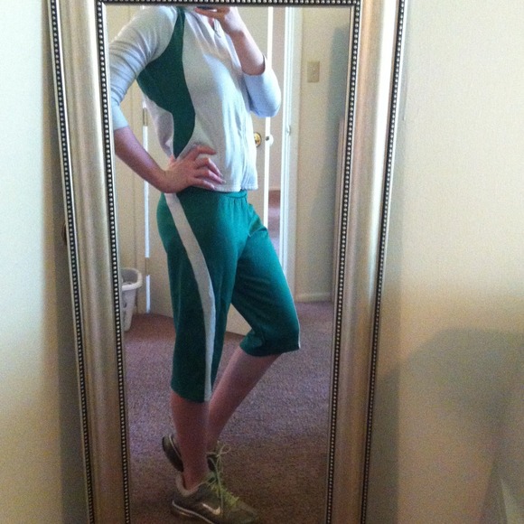 💋SOLD!💋 Danskin NOW jacket+capri shorts