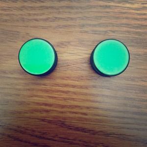 Bright green 7/8 gauges