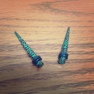 Leopard green tapers