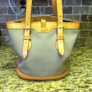 Authentic dooney and bourke cabriolet bag.