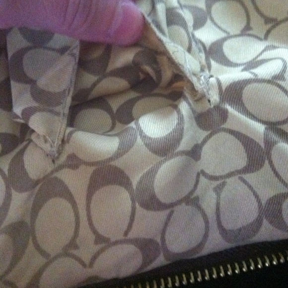 Authentic Coah purse - Picture 3 of 4