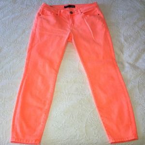 Bright mango orange Capri pants mid rise