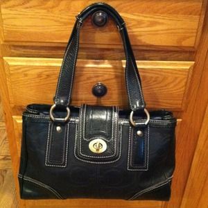 Bundle for @barnette coach bag, 2 perfumes