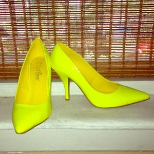 Neon yellow heels size 8.5