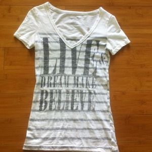 Short sleeve shirt