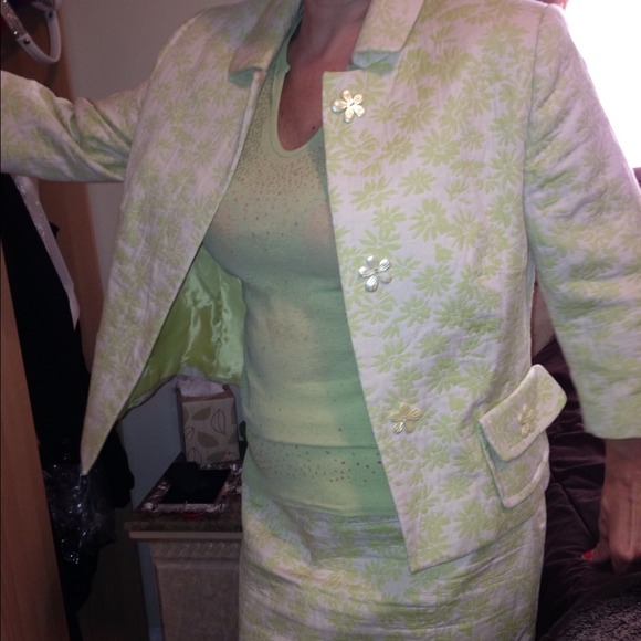 Very spring fresh suit