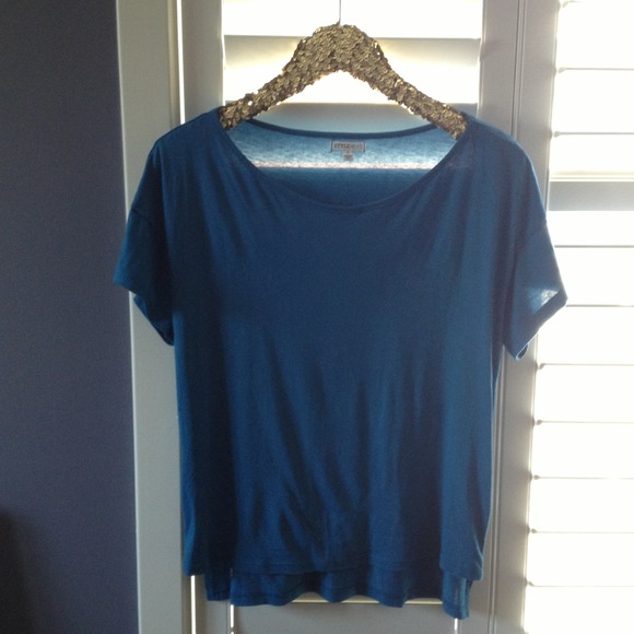 ❌SOLD❌ STYLEMINT TEE | SIZE 2