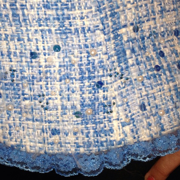 Very cute blue &white jacket - Picture 2 of 3