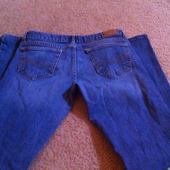 Jeans - Picture 2 of 3