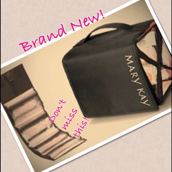 Mary Kay roll up bag on sale👆