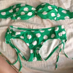 VS green polka dot bikini 🚫HOLD🚫 @linmike