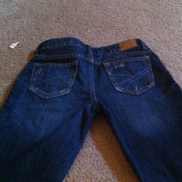 Distressed jeans - Picture 2 of 3