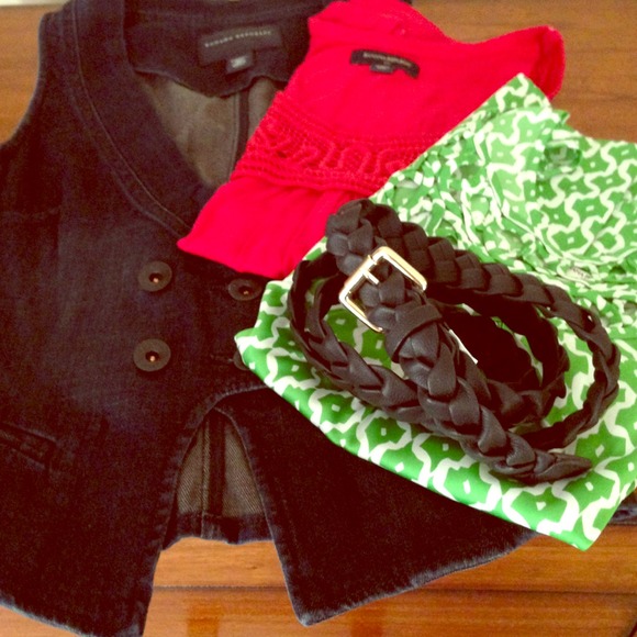 for @msasya 2 BR tops, 1 BR vest, 1 Zara belt