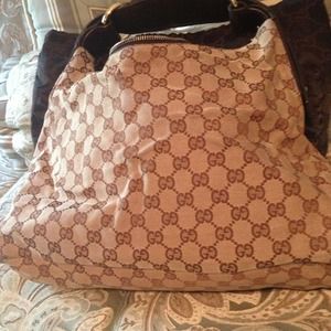 Gucci Hobo purse"Authentic"
