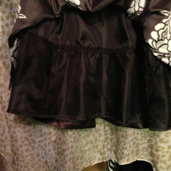 Skirt - Picture 3 of 4