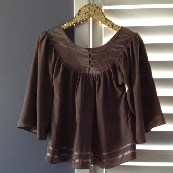 ❌SOLD❌ X-SMALL • BCBG MAXAZRIA BROWN BLOUSE