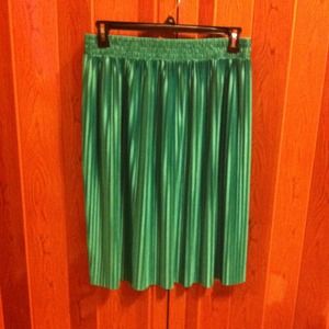 Green Pleated Skirt