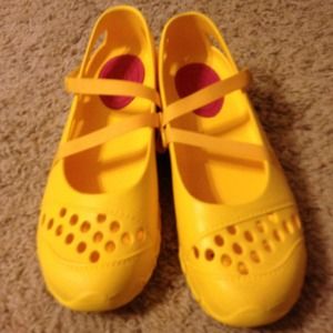 RESERVED-Skechers yellow croc-type Mary Janes
