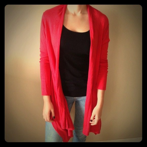 BCBG cardigan soo trendy for office🙋