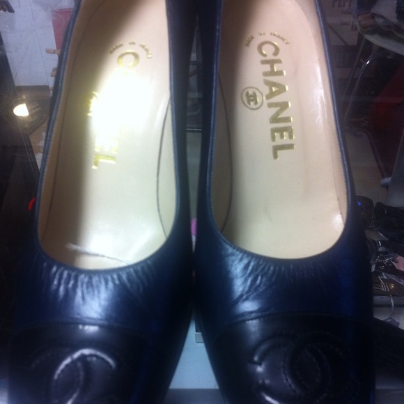 Ladies Chanel Shoes