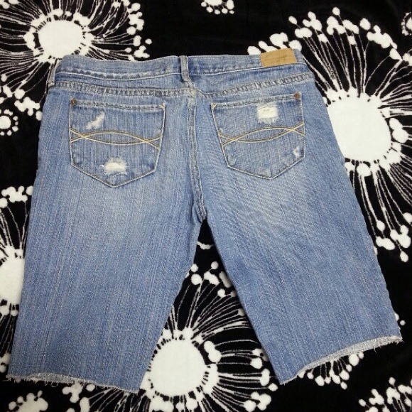 Abercrombie & Fitch shorts - Picture 2 of 4
