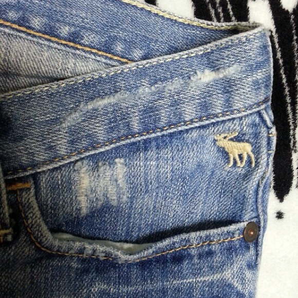 Abercrombie & Fitch shorts - Picture 3 of 4