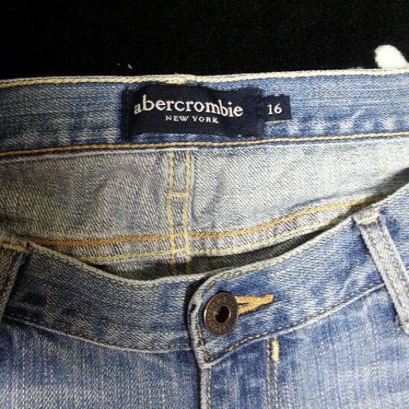 Abercrombie & Fitch shorts - Picture 4 of 4