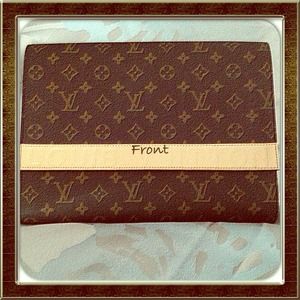 Louis Vuitton clutch purse