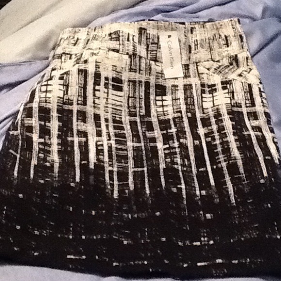 Calvin Klein Pencil skirt