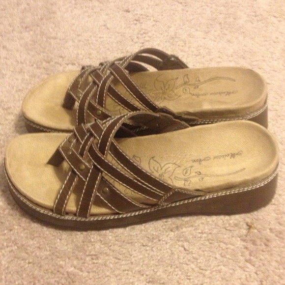 Brown Strappy Slip On Sandals BRAND NEW!