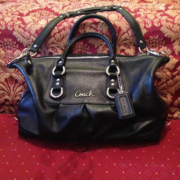 NWOT Black Authentic Coach handbag