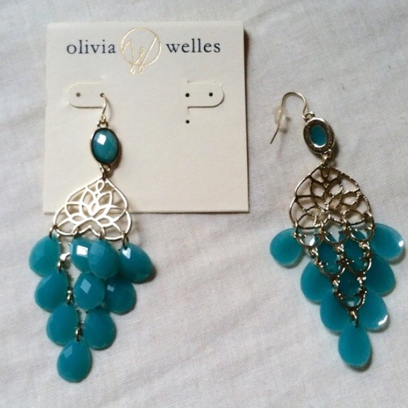 Olivia Welles cluster drop mint and gold earrings - Picture 2 of 2