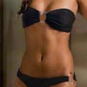 Black bikini