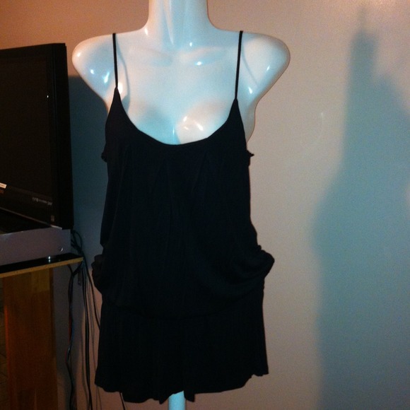 Tank top size medium - Picture 2 of 2