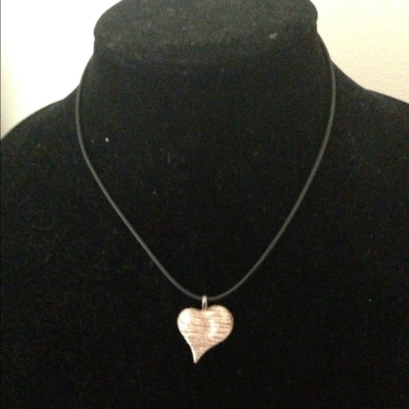 Necklace hearth