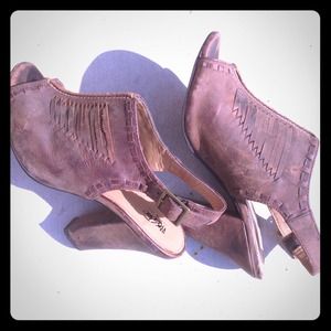 Brown heels size 7